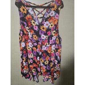 Torrid Babydoll stretch challis hanky hem Tank top Colorful floral size 4